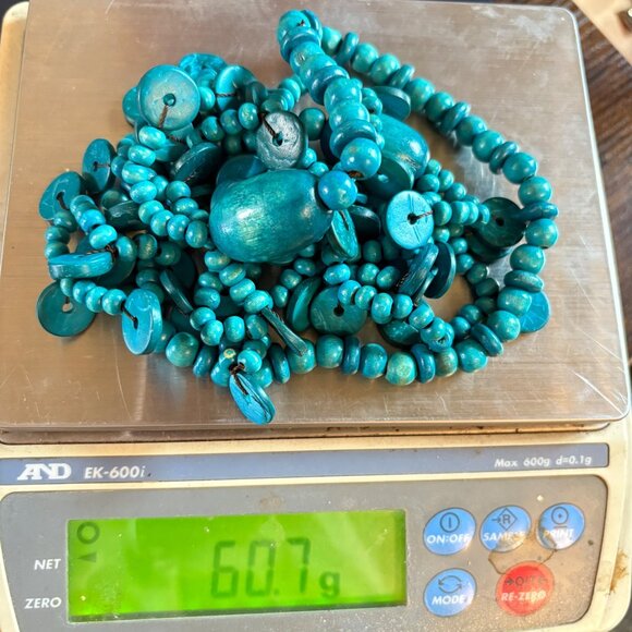 VTG Circle Disc & Round Coconut Wood Dyed Blue Triple Strand Necklace 30" Length - Picture 10 of 10